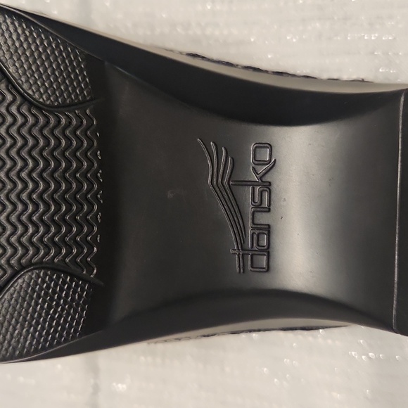 DANSKO SIZE 8 Stylish Black Women's Sandals - Picture 5 of 8